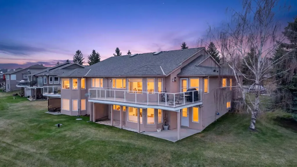 44 Cottonwood Boulevard Rural Foothills County AB T1S 4W2