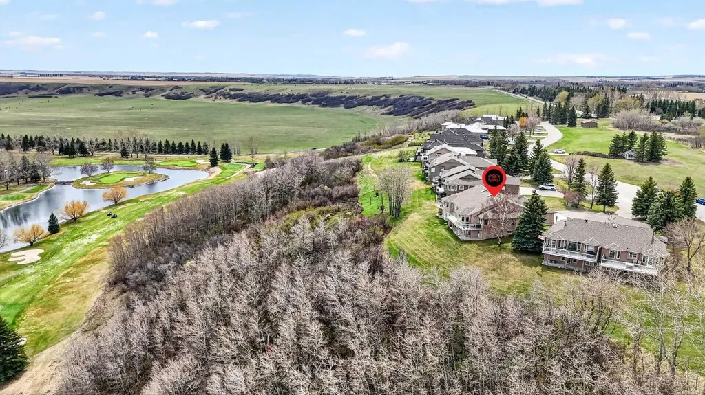 44 Cottonwood Boulevard Rural Foothills County AB T1S 4W2