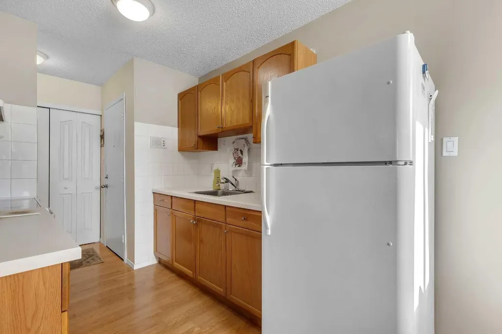 6464 Travois Crescent NW Calgary AB T2K 3S9