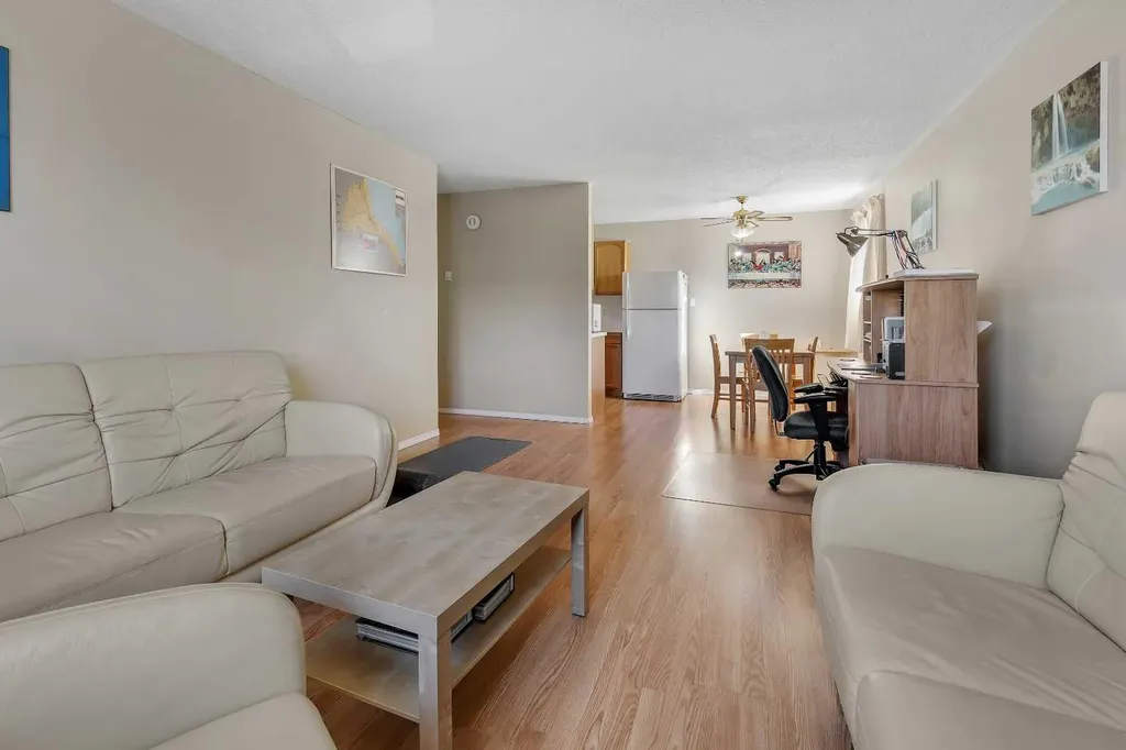 6464 Travois Crescent NW Calgary AB T2K 3S9