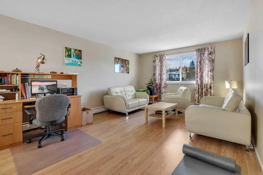 6464 Travois Crescent NW Calgary AB T2K 3S9