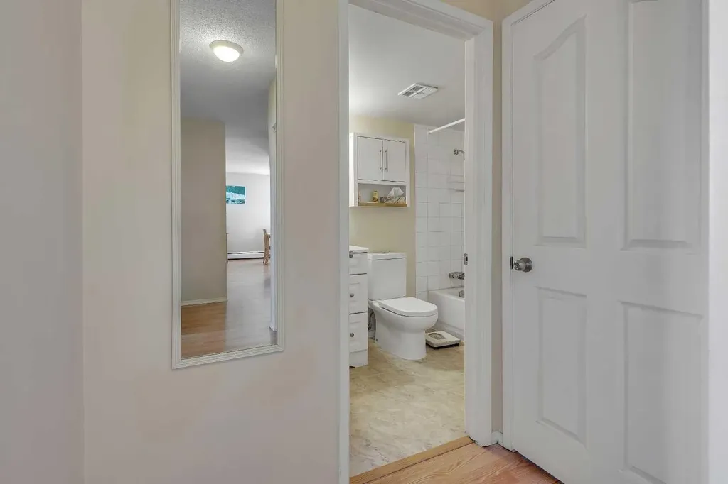 6464 Travois Crescent NW Calgary AB T2K 3S9