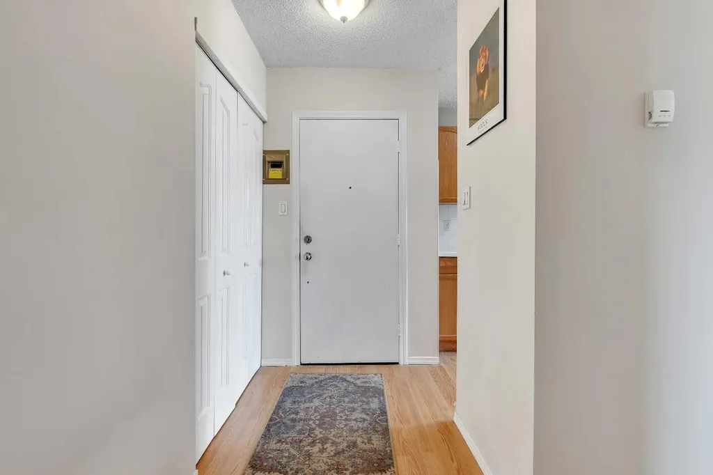 6464 Travois Crescent NW Calgary AB T2K 3S9