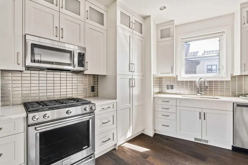 125 41 Avenue SW Calgary AB T2S 3H3