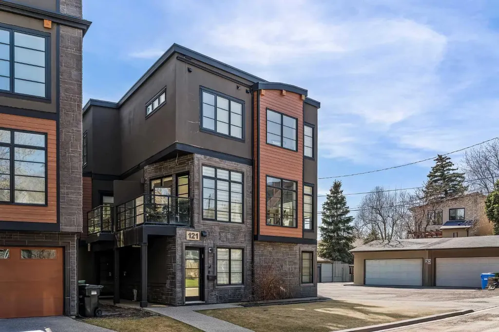 125 41 Avenue SW Calgary AB T2S 3H3