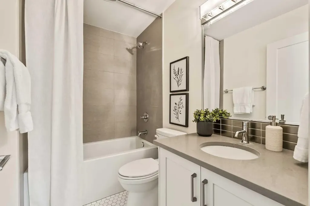 125 41 Avenue SW Calgary AB T2S 3H3