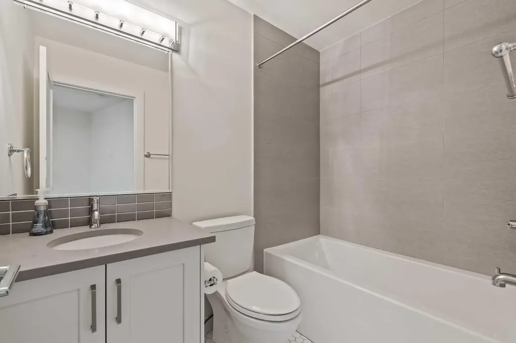 125 41 Avenue SW Calgary AB T2S 3H3