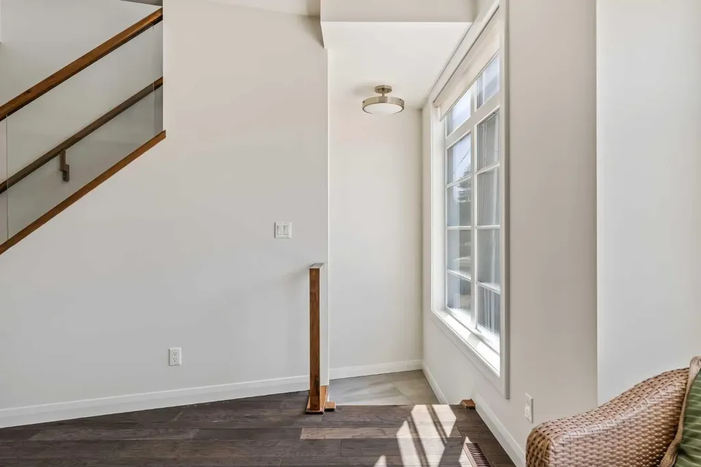 125 41 Avenue SW Calgary AB T2S 3H3