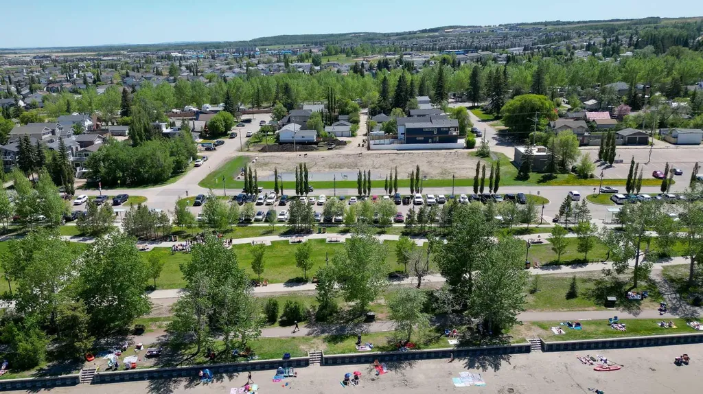 4217 Lakeshore Drive Sylvan Lake AB T4S 1C1