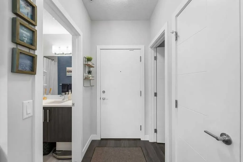 20 Sage Hill Terrace NW Calgary AB T3R 0W8