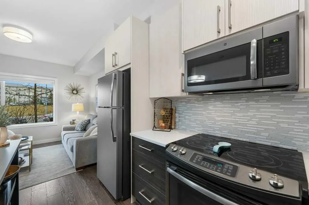20 Sage Hill Terrace NW Calgary AB T3R 0W8