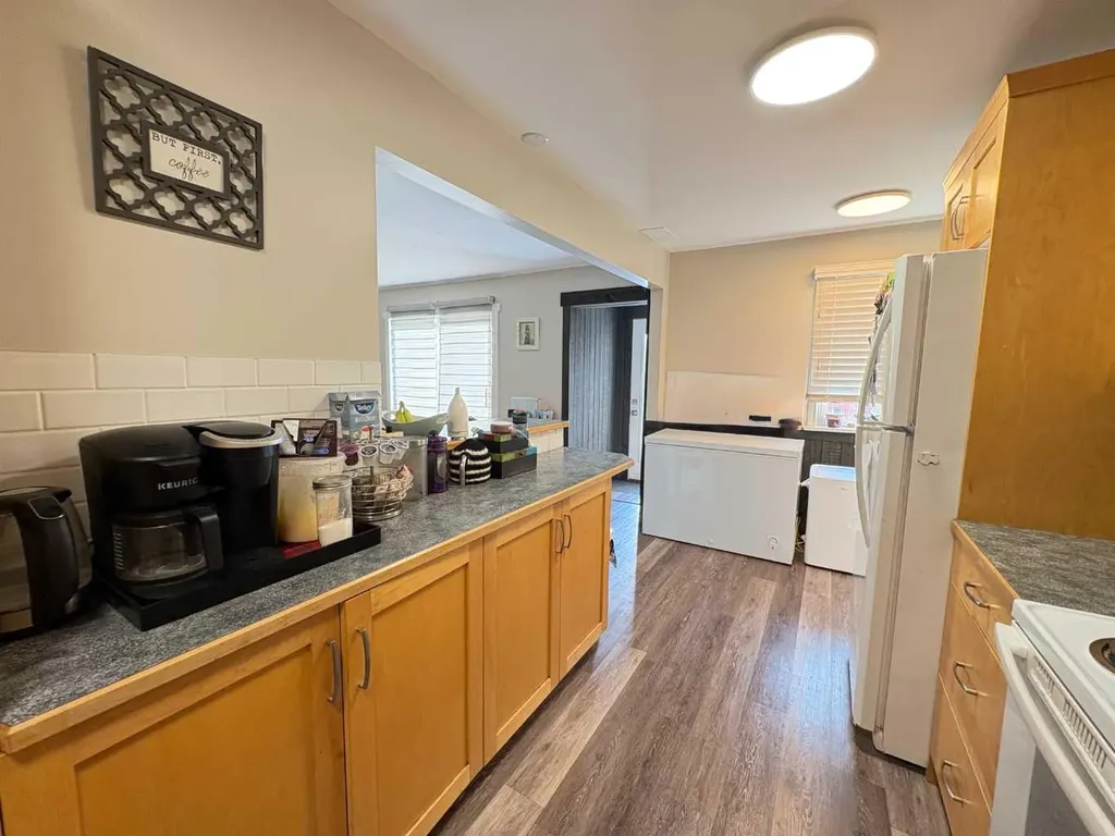 5821 44 Avenue Red Deer AB T4N 3J4