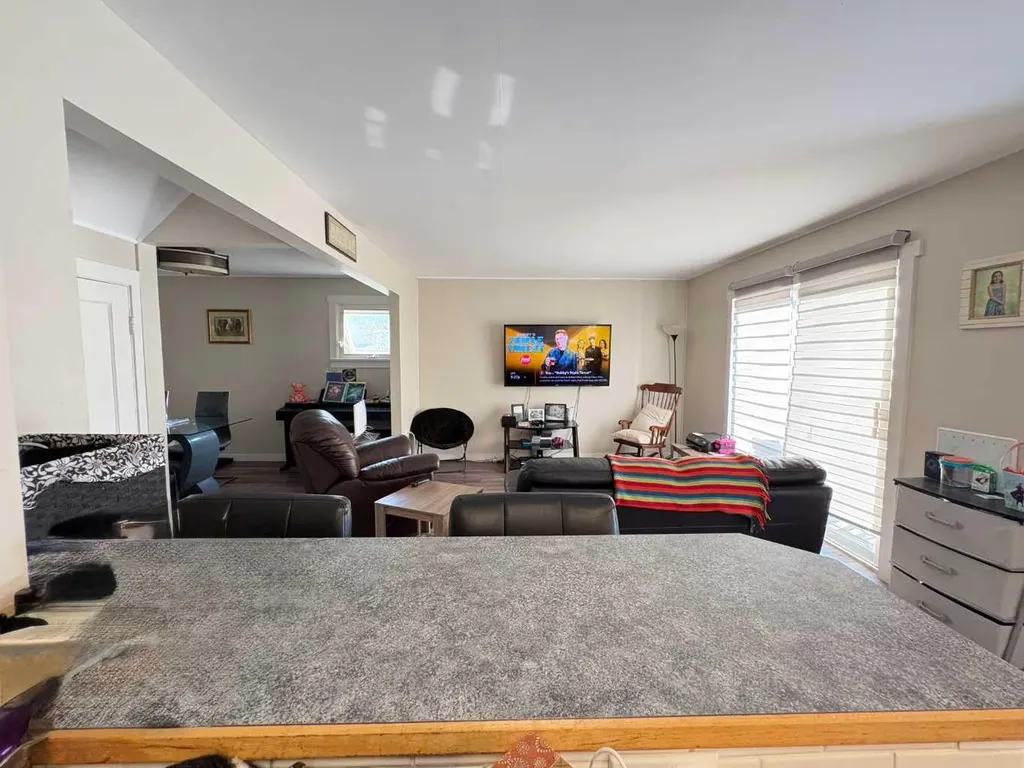 5821 44 Avenue Red Deer AB T4N 3J4