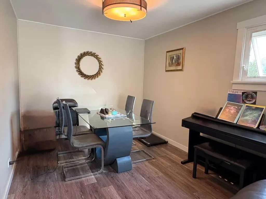 5821 44 Avenue Red Deer AB T4N 3J4