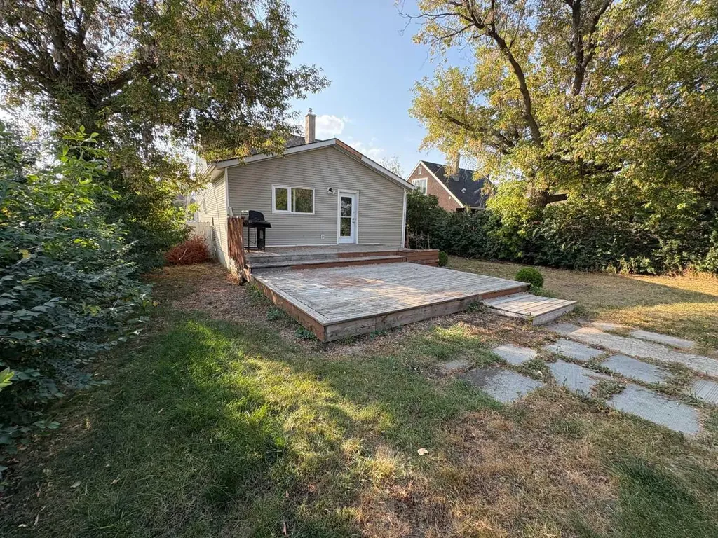 5821 44 Avenue Red Deer AB T4N 3J4