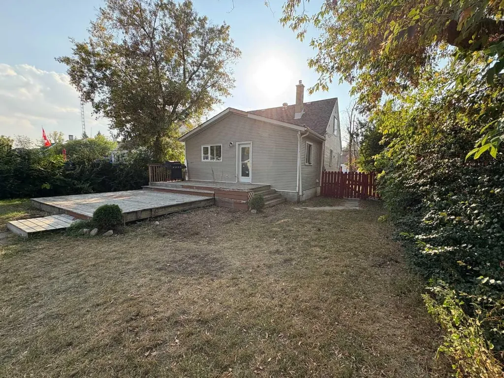 5821 44 Avenue Red Deer AB T4N 3J4