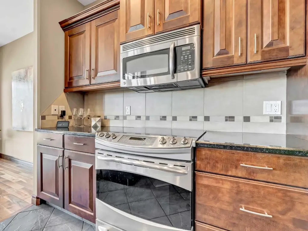 16 Palisades Mews NE Medicine Hat AB T1C 2B5