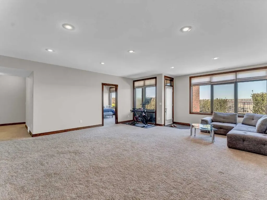 16 Palisades Mews NE Medicine Hat AB T1C 2B5