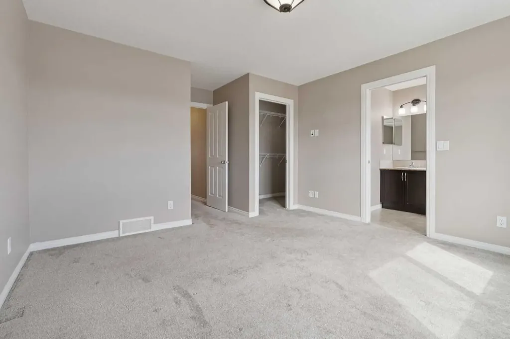 74 Skyview Point Green NE Calgary AB T3N 1B6