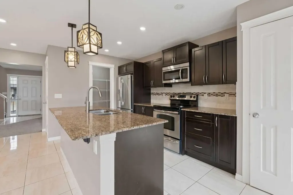 74 Skyview Point Green NE Calgary AB T3N 1B6