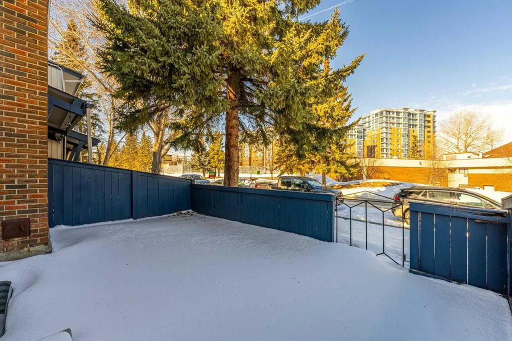 5315 53 Avenue NW Calgary AB T3A 2E7