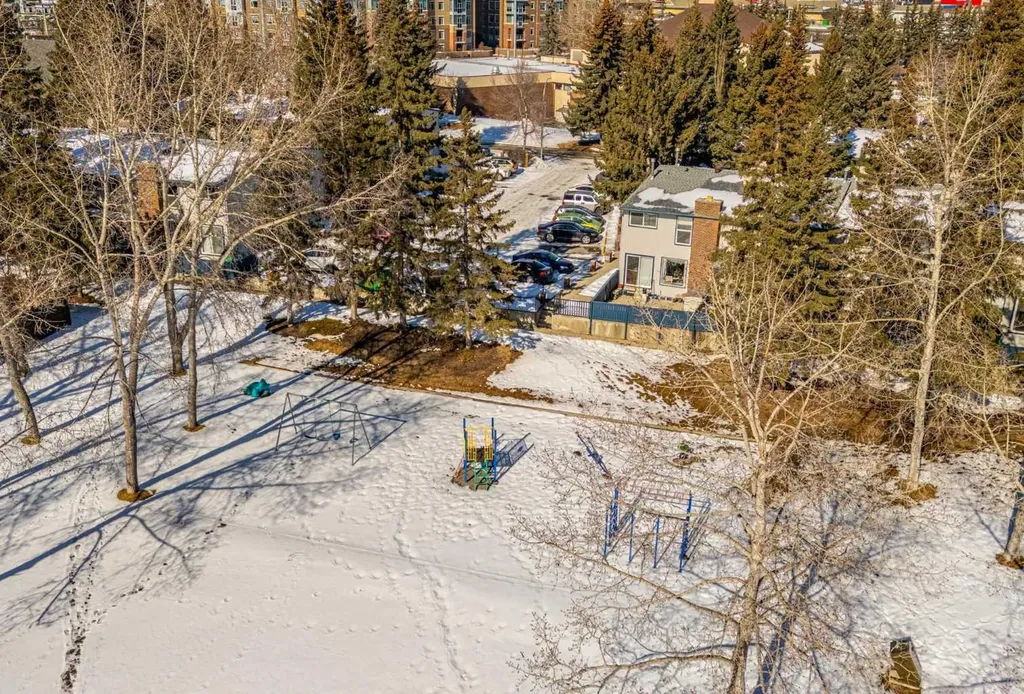 5315 53 Avenue NW Calgary AB T3A 2E7