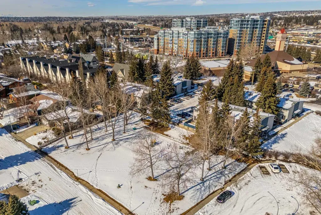 5315 53 Avenue NW Calgary AB T3A 2E7