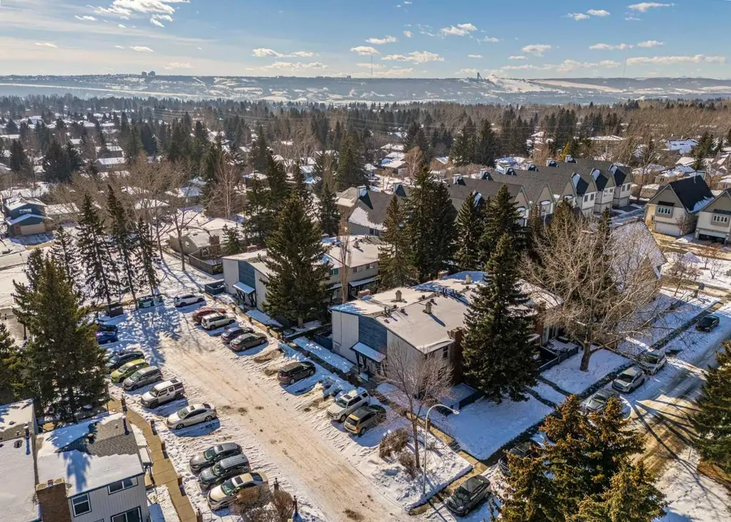 5315 53 Avenue NW Calgary AB T3A 2E7