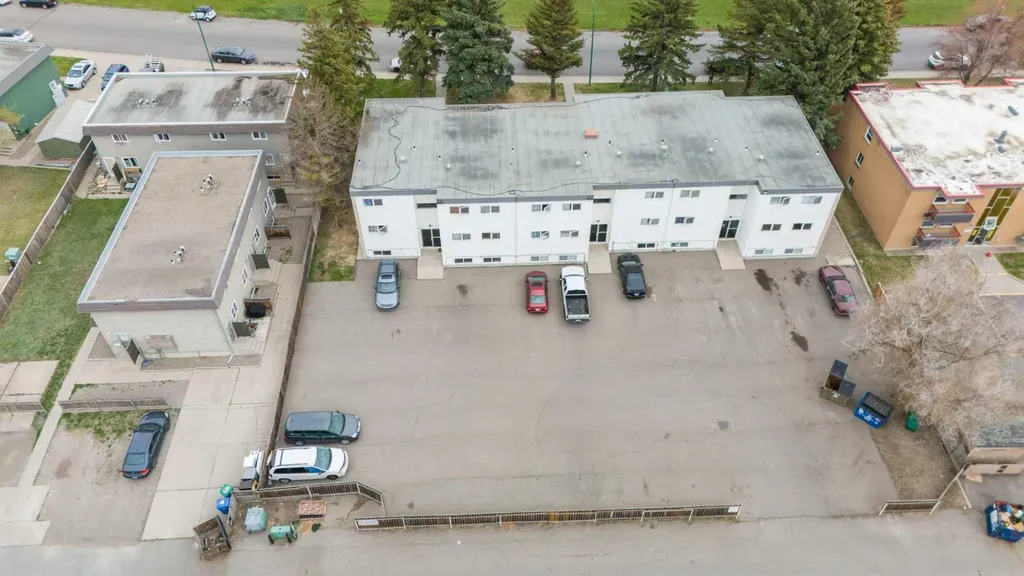 218 Mayor Magrath Drive N Lethbridge AB T1H 3P8