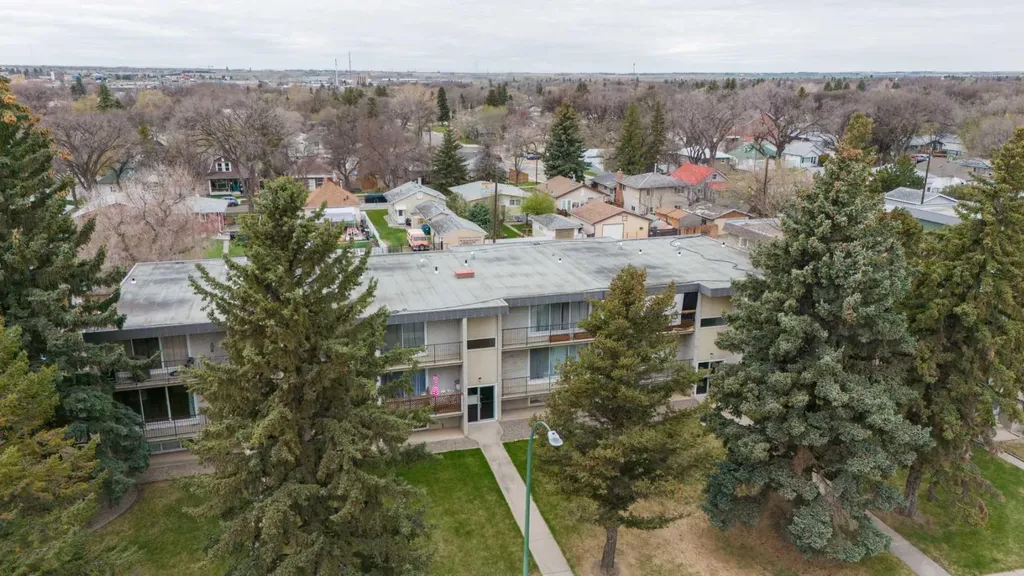218 Mayor Magrath Drive N Lethbridge AB T1H 3P8