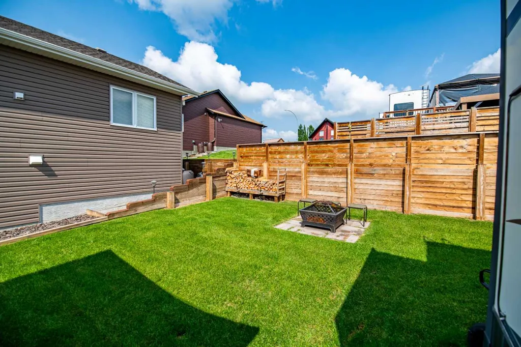 25054 South Pine Lake Road Rural Red Deer County AB T0M 1J0