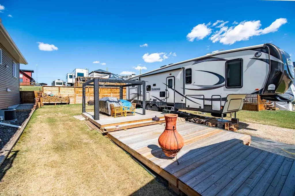 25054 South Pine Lake Road Rural Red Deer County AB T0M 1J0