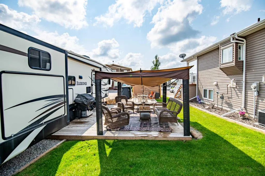 25054 South Pine Lake Road Rural Red Deer County AB T0M 1J0