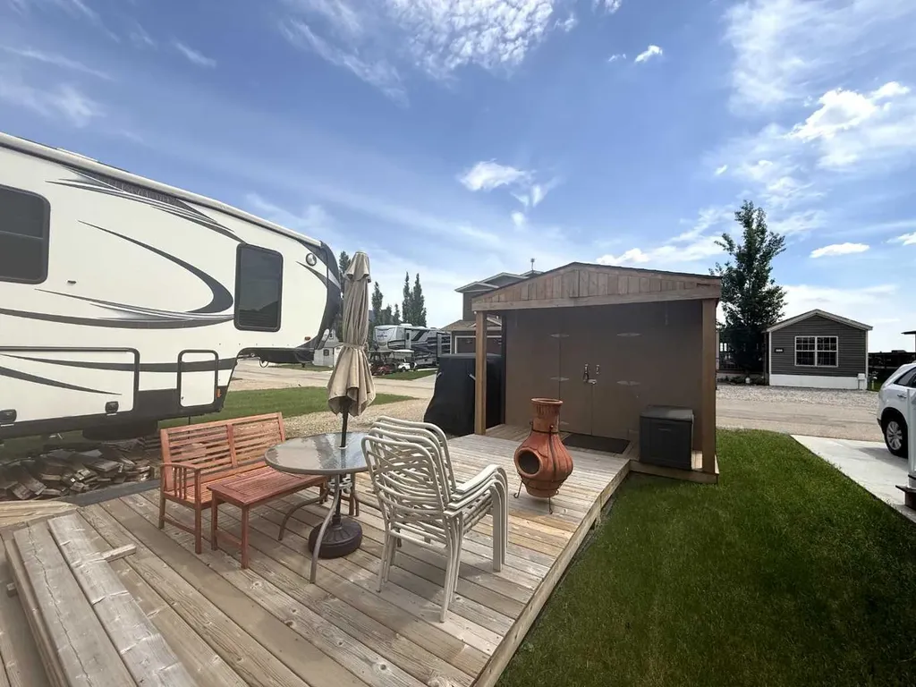 25054 South Pine Lake Road Rural Red Deer County AB T0M 1J0
