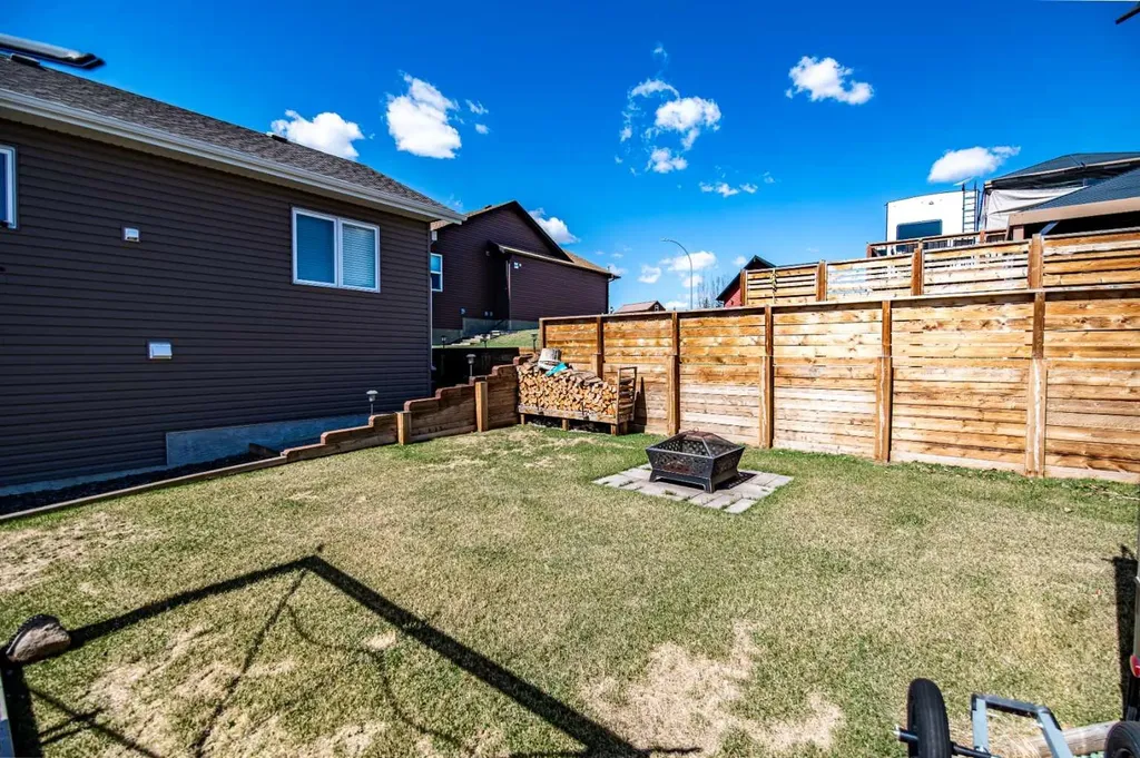 25054 South Pine Lake Road Rural Red Deer County AB T0M 1J0
