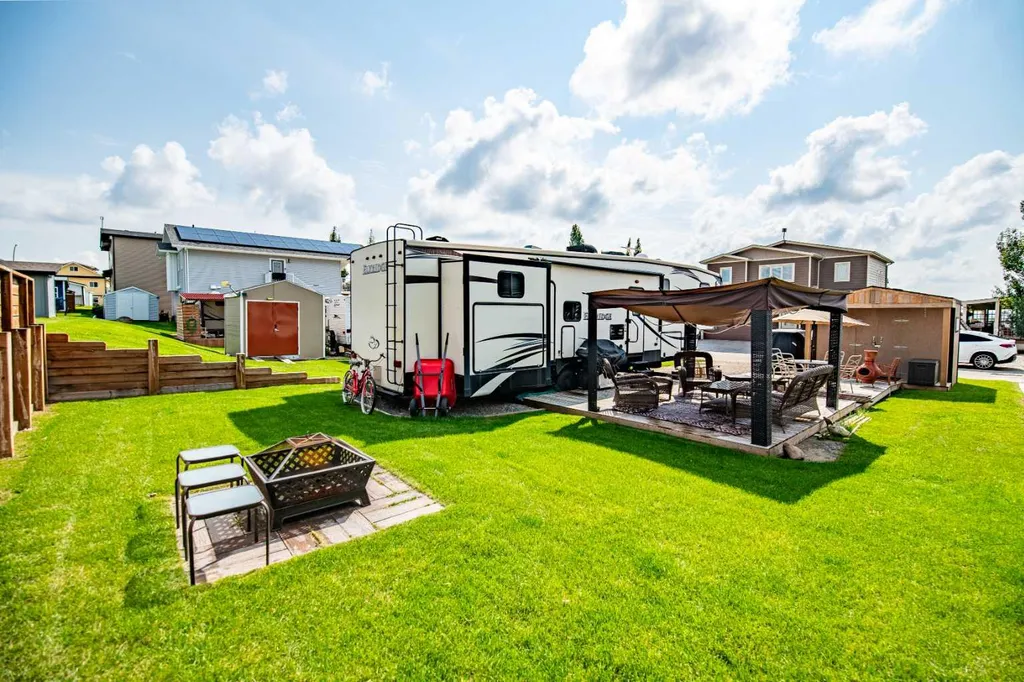 25054 South Pine Lake Road Rural Red Deer County AB T0M 1J0