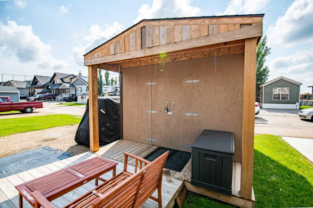 25054 South Pine Lake Road Rural Red Deer County AB T0M 1J0