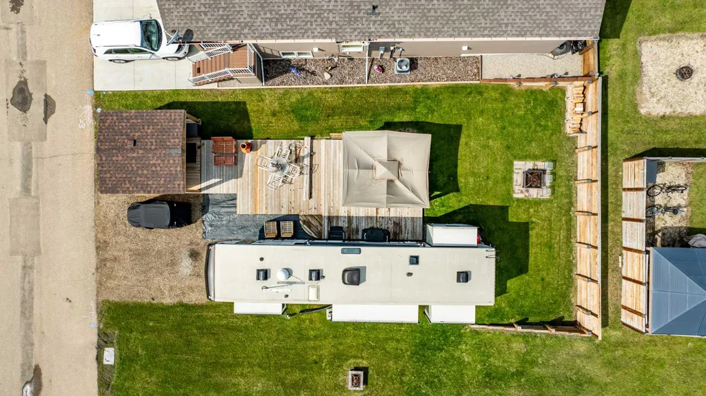 25054 South Pine Lake Road Rural Red Deer County AB T0M 1J0