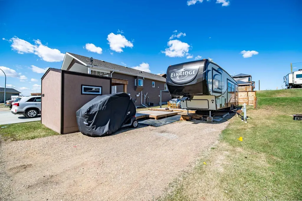 25054 South Pine Lake Road Rural Red Deer County AB T0M 1J0