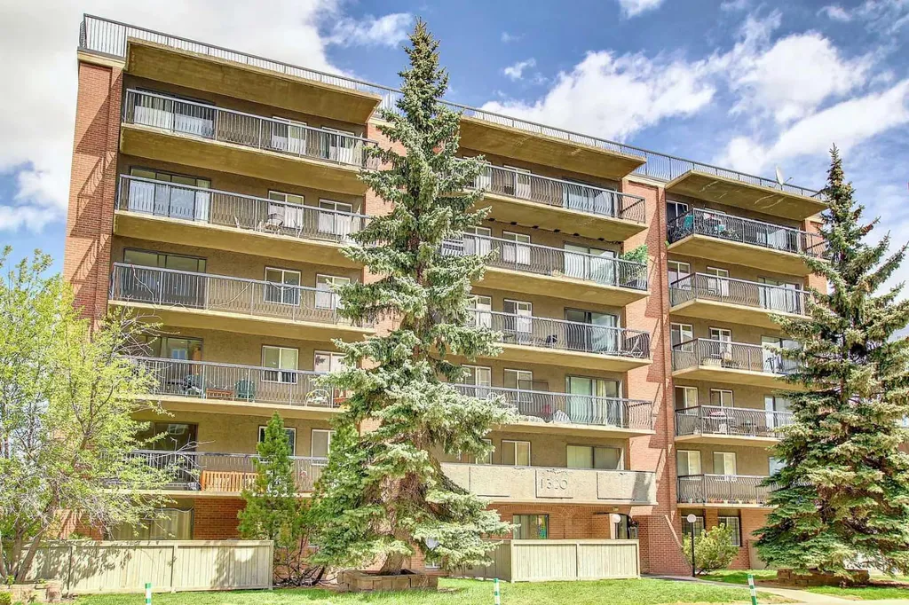 1320 12 Avenue SW Calgary AB T3C3R6