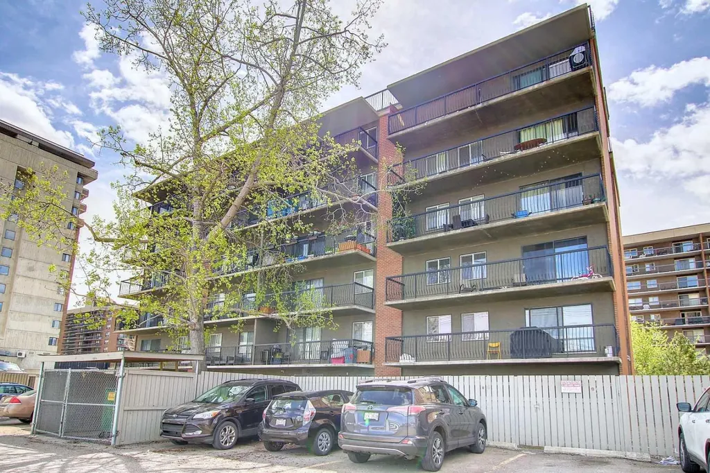 1320 12 Avenue SW Calgary AB T3C3R6