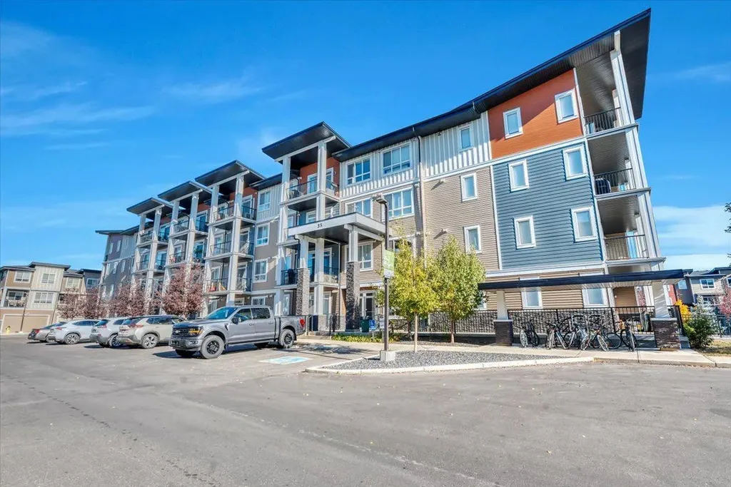 35 Walgrove Walk SE Calgary AB T2X 4S6