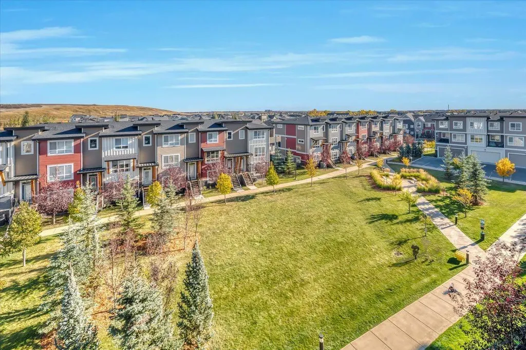 35 Walgrove Walk SE Calgary AB T2X 4S6