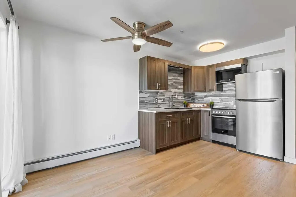 1620 70 Street SE Calgary AB T2A 7Y9