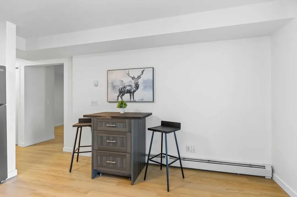 1620 70 Street SE Calgary AB T2A 7Y9
