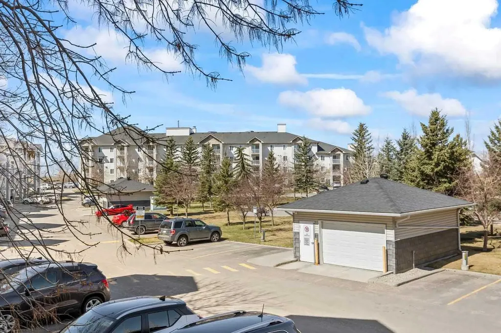 1620 70 Street SE Calgary AB T2A 7Y9