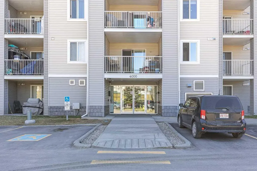 1620 70 Street SE Calgary AB T2A 7Y9