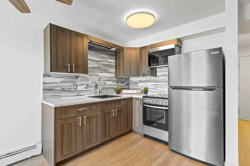 1620 70 Street SE Calgary AB T2A 7Y9