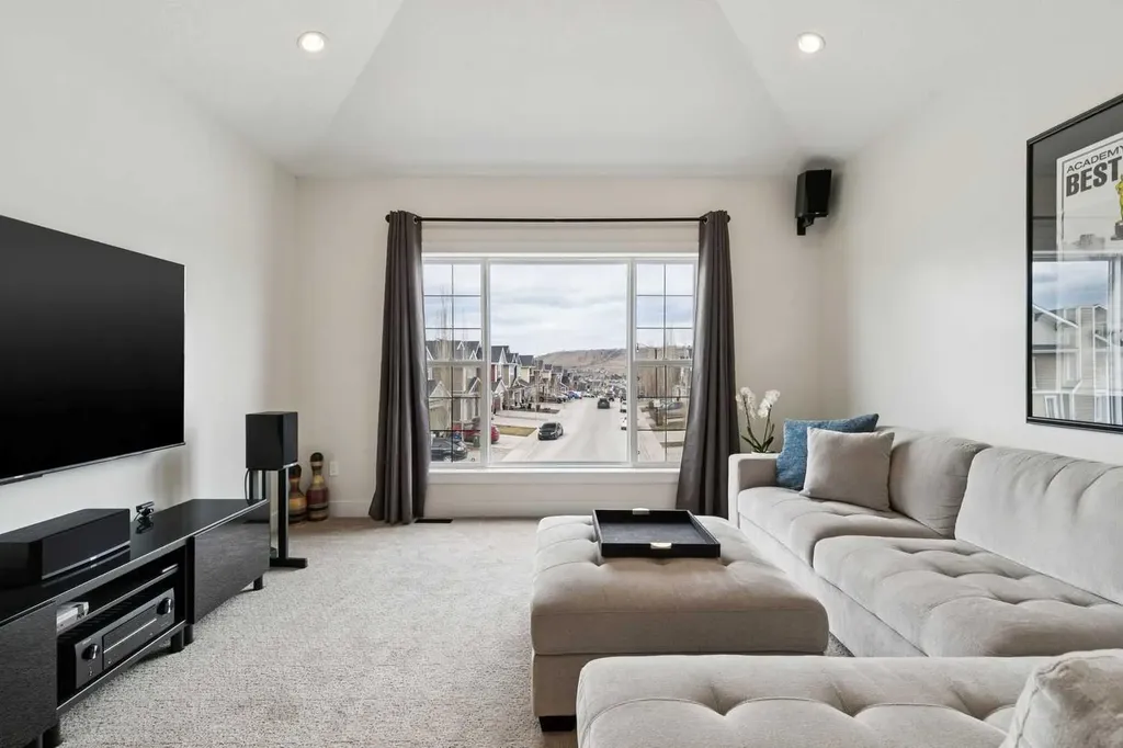36 Ridge View Close Cochrane AB T4C 0J2