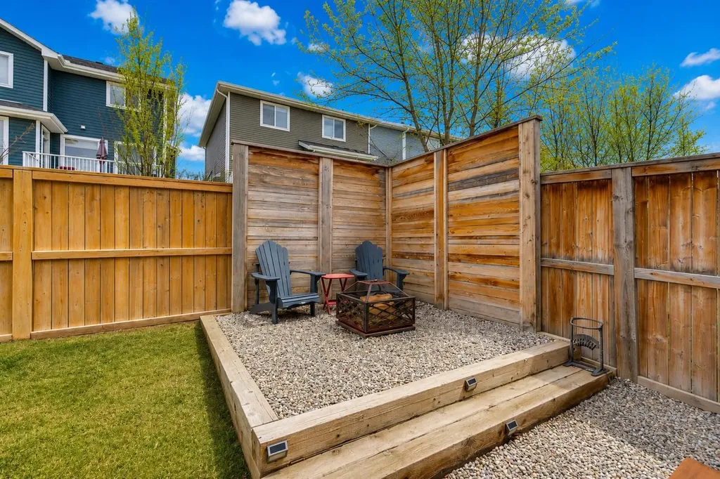 36 Ridge View Close Cochrane AB T4C 0J2